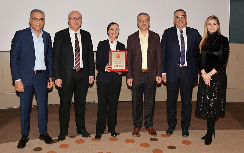 08 MART CUMA GÜNÜ SHERATON OTEL'DE  DÜNYA KADıNLAR GÜNÜNE ÖZEL PROF.DR. MUTLU ÖZCAN'ıN KATıLıMıYLA SÖYLEŞİ DÜZENLENMİŞ OLUP, ADEL DENTAL İMPLANCE FİRMASINA BU ETKİNLİĞİMİZE DESTEK OLDUĞU İÇİN ÇOK TEŞEKKÜR EDERİZ.